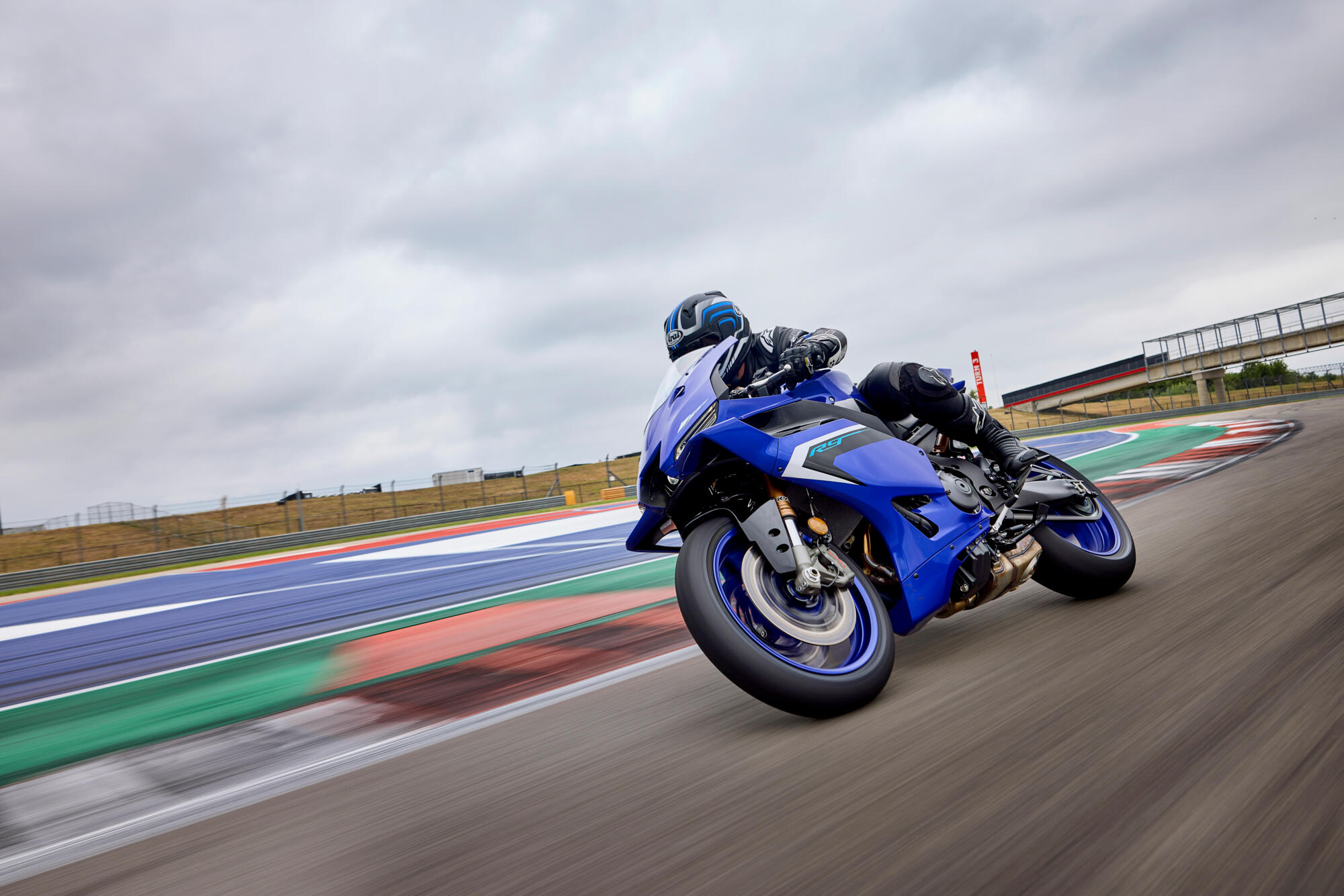 Yamaha R9 '25