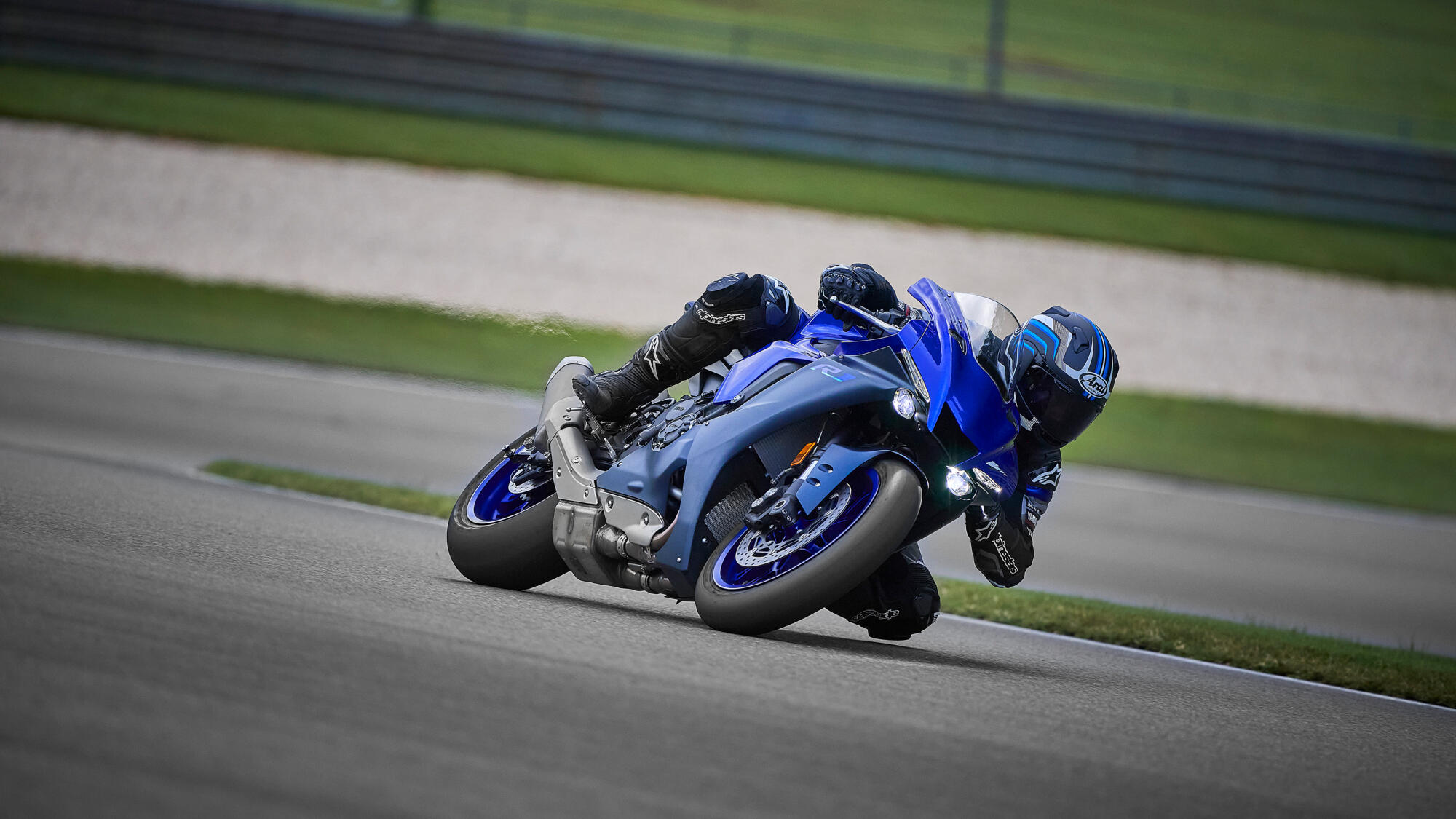 Yamaha YZF-R1 2022